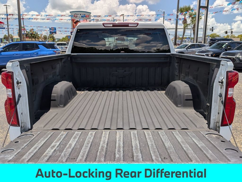 Used 2024 Chevrolet Silverado 1500 RST w/ Z71 Off-Road Package AWD/4WD image 33