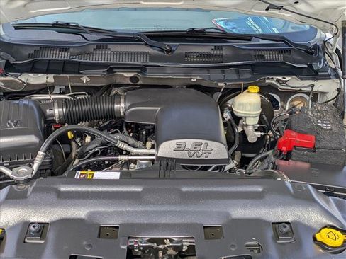 Used 2015 RAM 1500 HFE RWD image 17