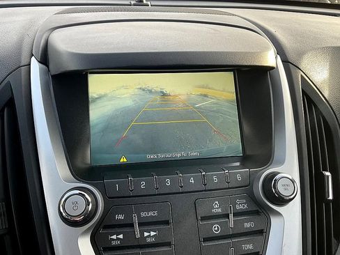 Used 2017 Chevrolet Equinox LS AWD/4WD image 18