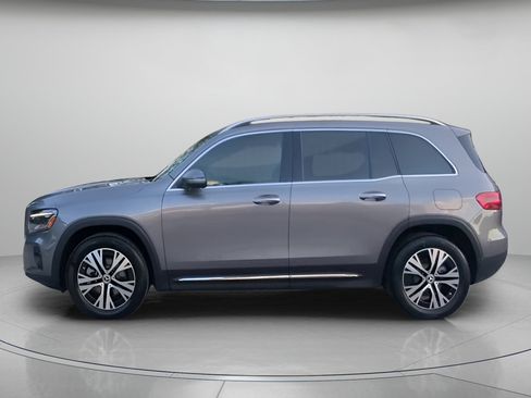 Used 2026 Mercedes-Benz GLB 250 w/ Exclusive Package image 16
