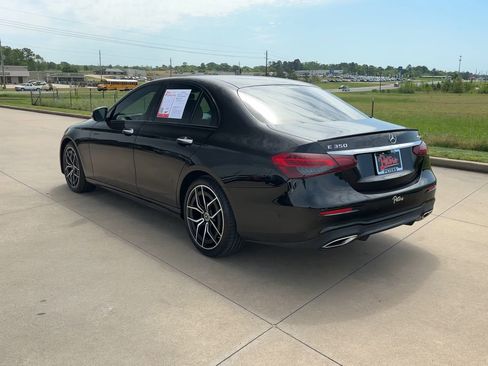 Used 2021 Mercedes-Benz E 350 4MATIC Sedan image 6