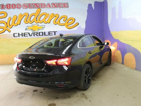 Used 2024 Chevrolet Malibu LT w/ Midnight Edition FWD image 8