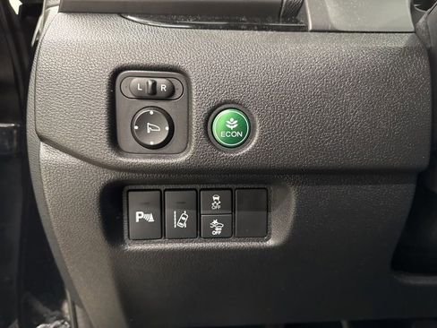 Used 2017 Honda Pilot Elite image 15