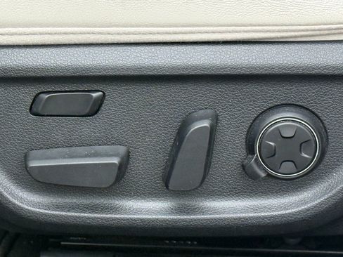 Used 2020 Genesis G70 3.3T w/ Elite Package image 33