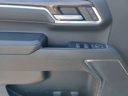 Used 2023 Chevrolet Silverado 1500 LT image 37