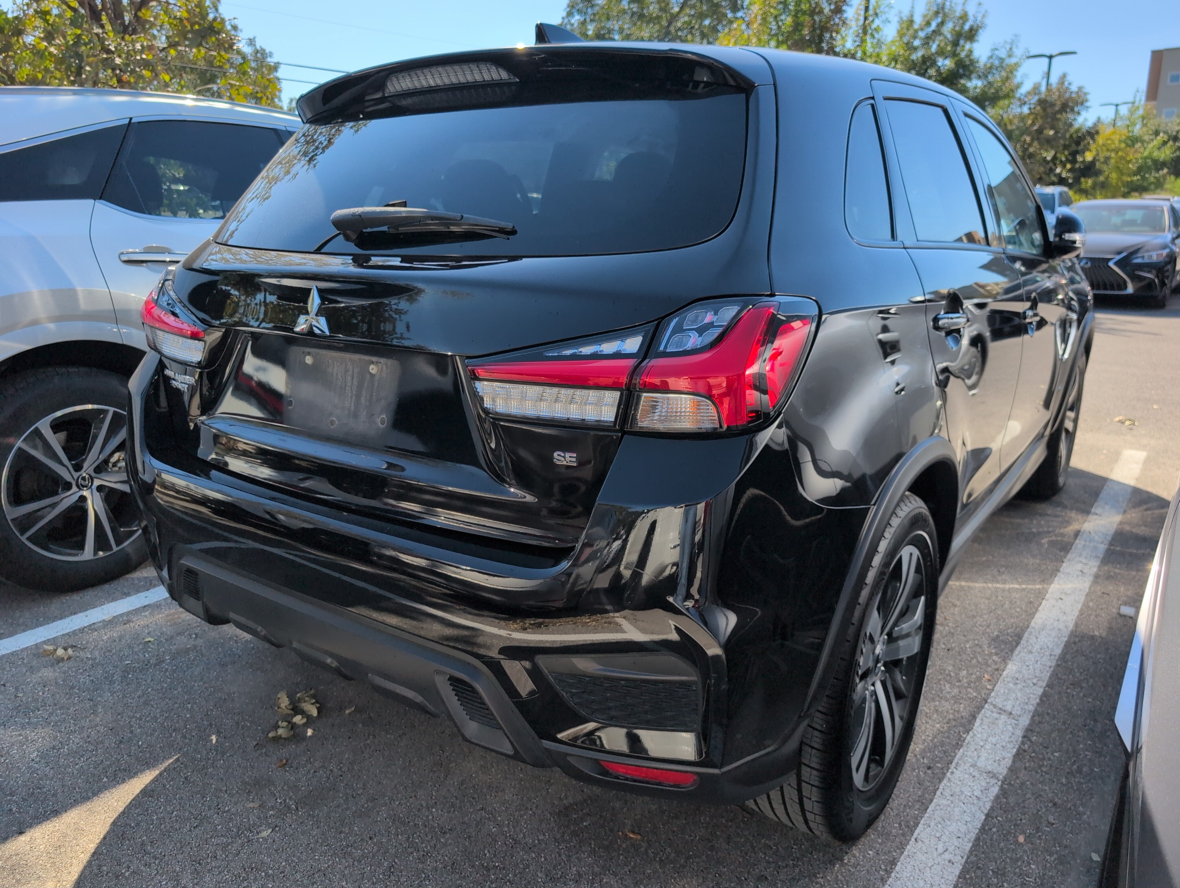 Used 2022 Mitsubishi Outlander Sport SE FWD image 3