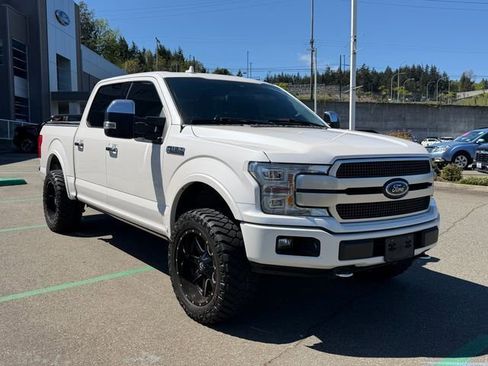 Used 2019 Ford F150 Platinum w/ Equipment Group 701A Luxury AWD/4WD image 5