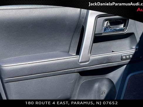 Used 2022 Toyota 4Runner Limited AWD/4WD image 12