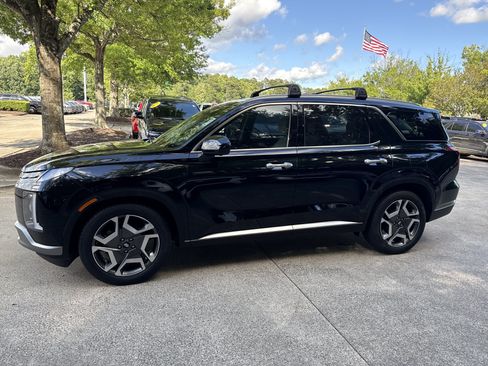 Used 2023 Hyundai Palisade Limited FWD image 4