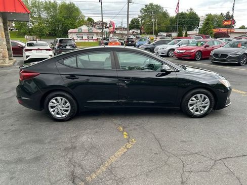 Used 2019 Hyundai Elantra SE FWD image 8