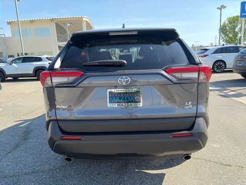 Used 2024 Toyota RAV4 LE AWD/4WD image 4