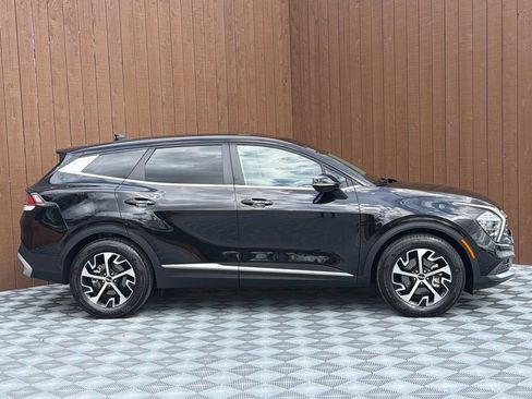 Used 2024 Kia Sportage EX image 13