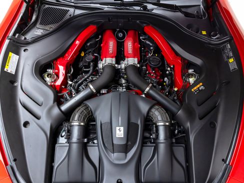 Certified 2022 Ferrari Roma image 39