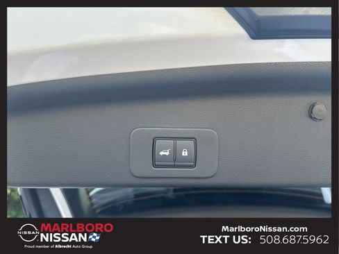 New 2025 Nissan Murano SL image 14