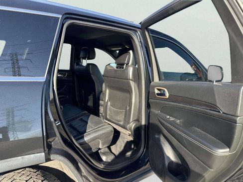 Used 2014 Jeep Grand Cherokee Limited image 19