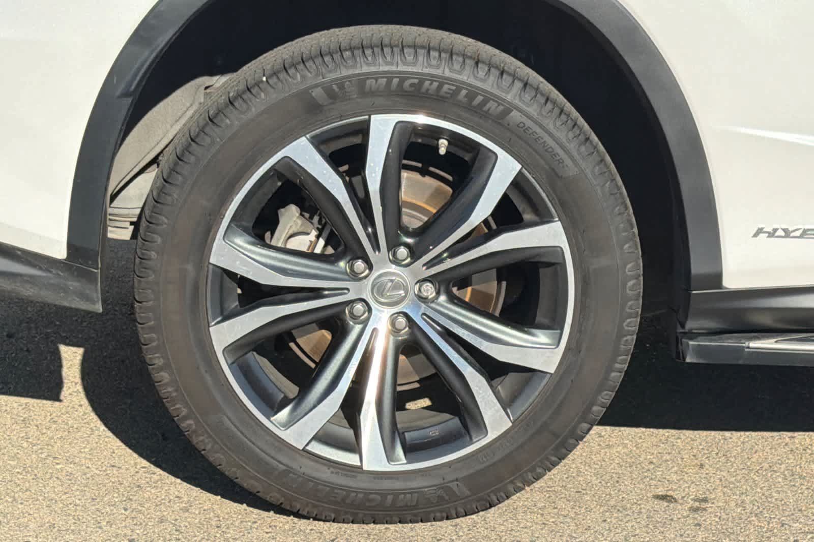 Used 2017 Lexus RX 450h AWD w/ Cold Weather Package image 20