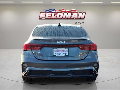 Used 2024 Kia Forte GT-Line w/ GT-Line Premium Package FWD image 4