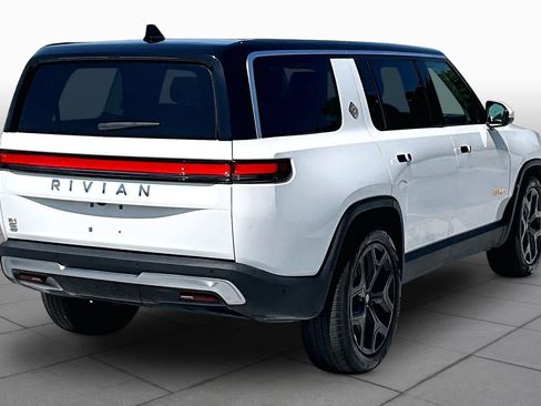 Used 2024 Rivian R1S Adventure AWD/4WD image 11