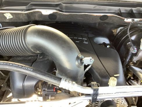 Used 2018 RAM 1500 Big Horn image 12