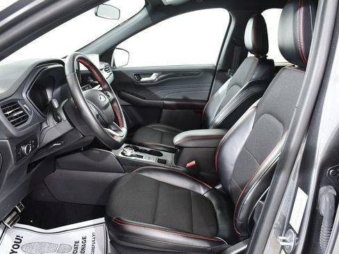 Used 2023 Ford Escape ST-Line w/ Tech Pack #1 AWD/4WD image 6