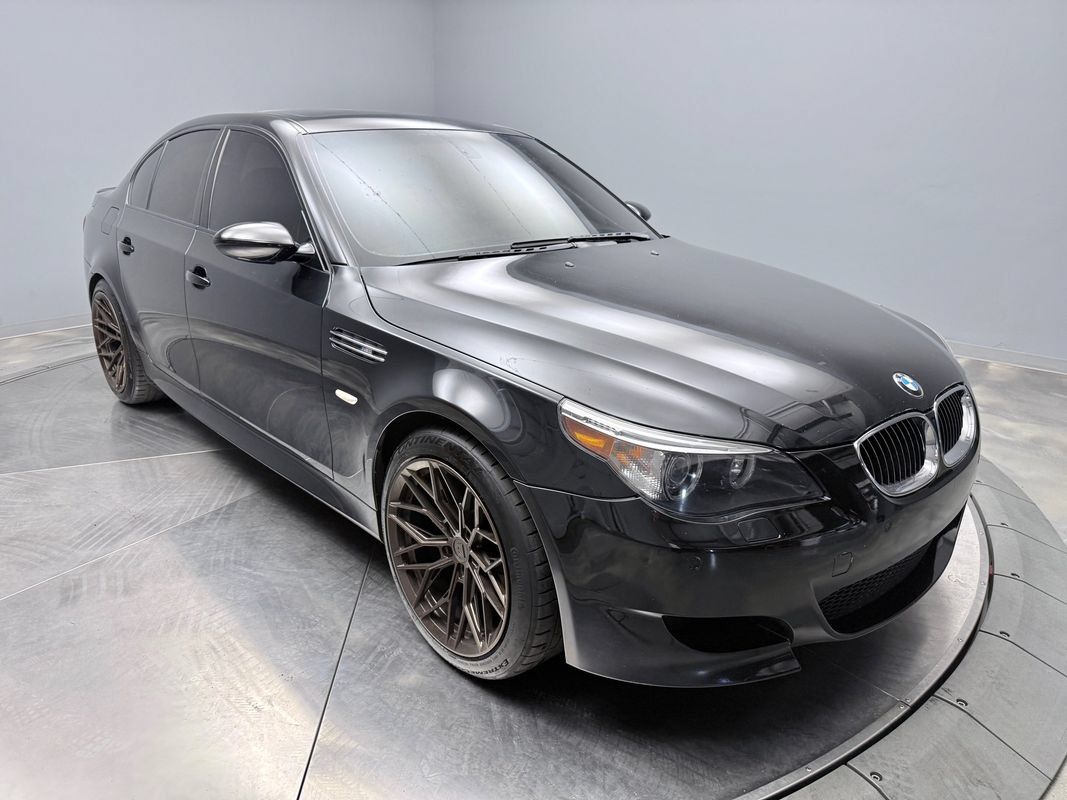 Used 2006 BMW M5 RWD image 3