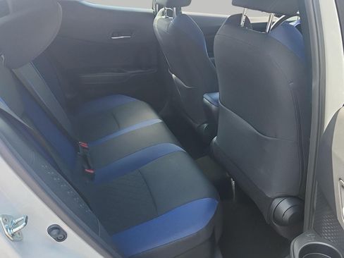 Used 2021 Toyota C-HR XLE FWD image 8