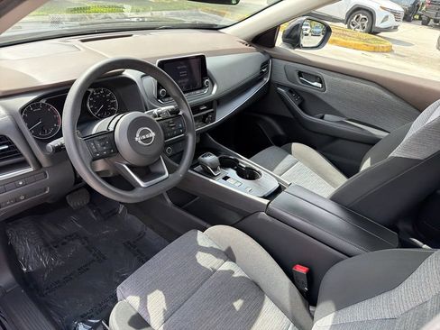 Used 2023 Nissan Rogue SV FWD image 14