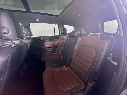 Used 2023 Volkswagen Atlas SEL Premium AWD/4WD image 28