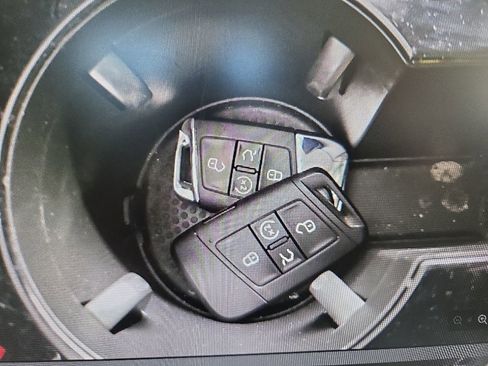 Used 2023 Volkswagen Atlas SE w/ Panoramic Sunroof Package AWD/4WD image 15