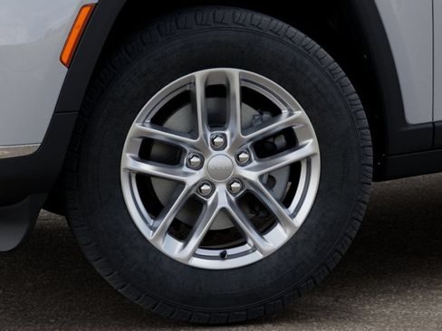 New 2026 Jeep Grand Cherokee L Laredo AWD/4WD image 9