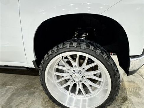 Used 2019 Chevrolet Silverado 1500 LTZ w/ LTZ Premium Package image 5