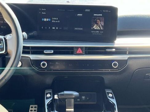 Used 2025 Kia Sorento SX Prestige w/ Olive Brown Leather Package image 16