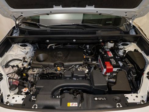 Used 2024 Toyota RAV4 XLE image 17