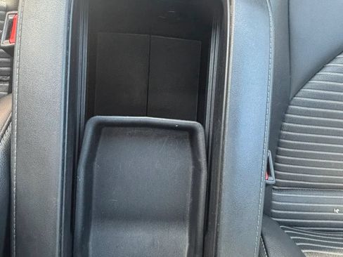 Used 2025 Toyota Highlander XSE AWD/4WD image 24