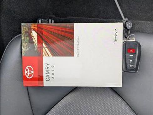 Certified 2019 Toyota Camry XSE image 25