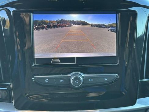 Used 2023 Chevrolet Traverse LT image 42