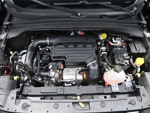 Used 2022 Jeep Renegade Latitude image 22