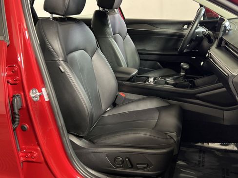 Used 2025 Kia K5 EX image 25