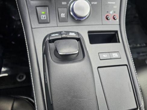 Used 2013 Lexus CT 200h 200h image 26