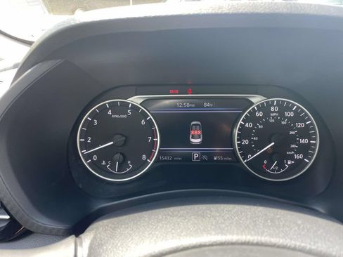Used 2025 Nissan Sentra SR FWD image 18