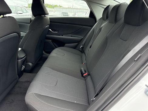 New 2026 Hyundai Elantra SE FWD image 12