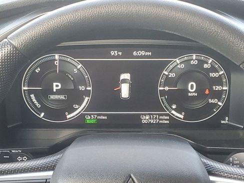 Used 2025 Mitsubishi Outlander ES AWD/4WD image 16