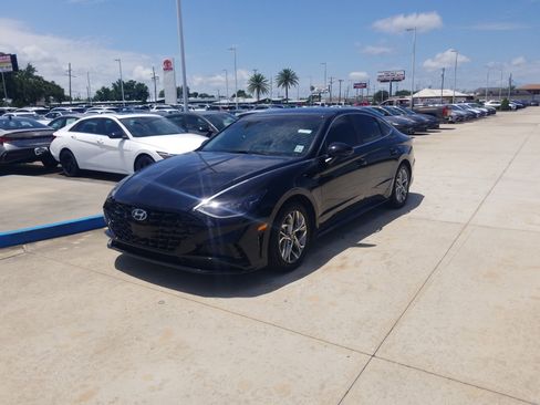 Used 2023 Hyundai Sonata SEL FWD image 3