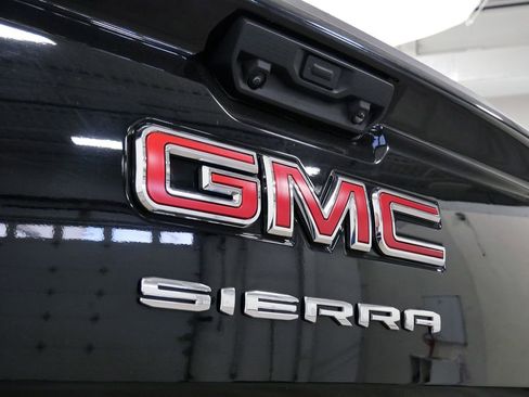 Used 2023 GMC Sierra 1500 Elevation AWD/4WD image 9