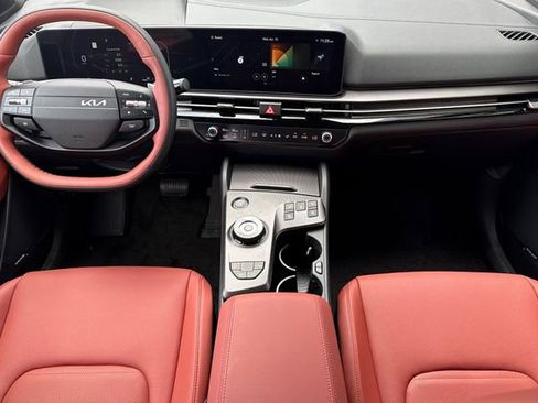New 2026 Kia Sportage SX Prestige AWD/4WD image 16