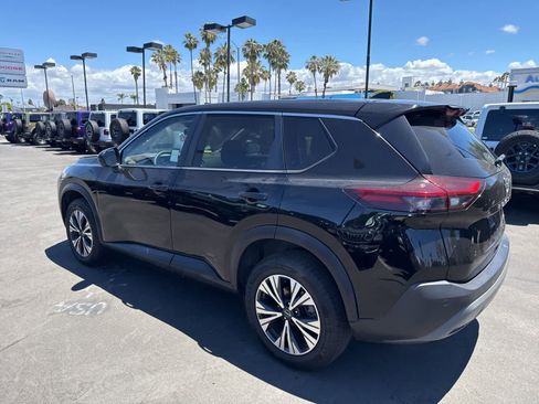 Used 2023 Nissan Rogue SV FWD image 25