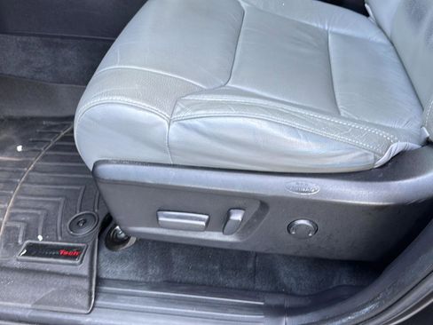 Used 2020 Toyota Tundra SR5 image 25