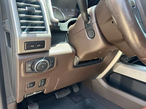 Used 2020 Ford F250 King Ranch w/ King Ranch Ultimate Package AWD/4WD image 22