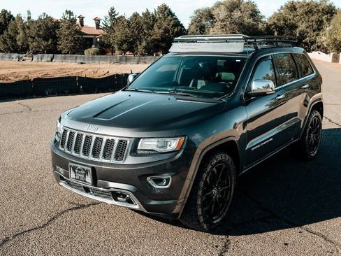 Used 2014 Jeep Grand Cherokee Overland w/ Advanced Technology Group AWD/4WD image 13
