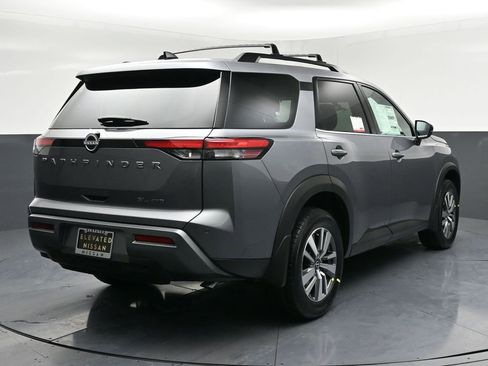 New 2026 Nissan Pathfinder SL AWD/4WD image 4